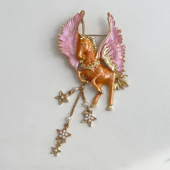 Vintage Jewelry - Gold Toned, Pink & Orange Enamel Vintage Faux Pearl Dangle Pegasus Horse Brooch